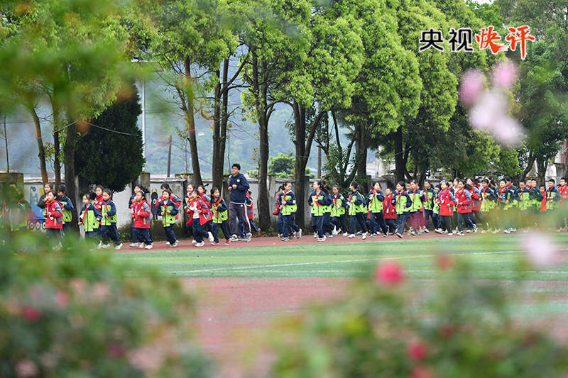 【央视快评】为中国式现代化建设贡献青春力量——庆祝五四青年节