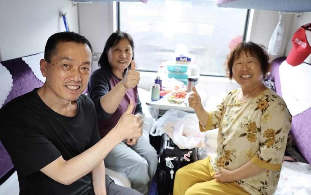 好客山东牵手魅力新疆！山东“文化润疆”主题旅游列车发车