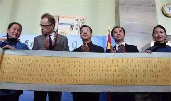 文博日历丨什么?“闺蜜悄悄话”竟然写在了一把扇子上