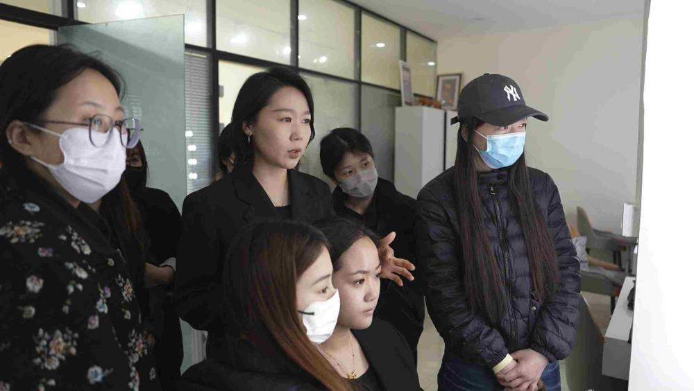 山东济南：“抢课比抢票都难”！“职工夜校”热度攀升