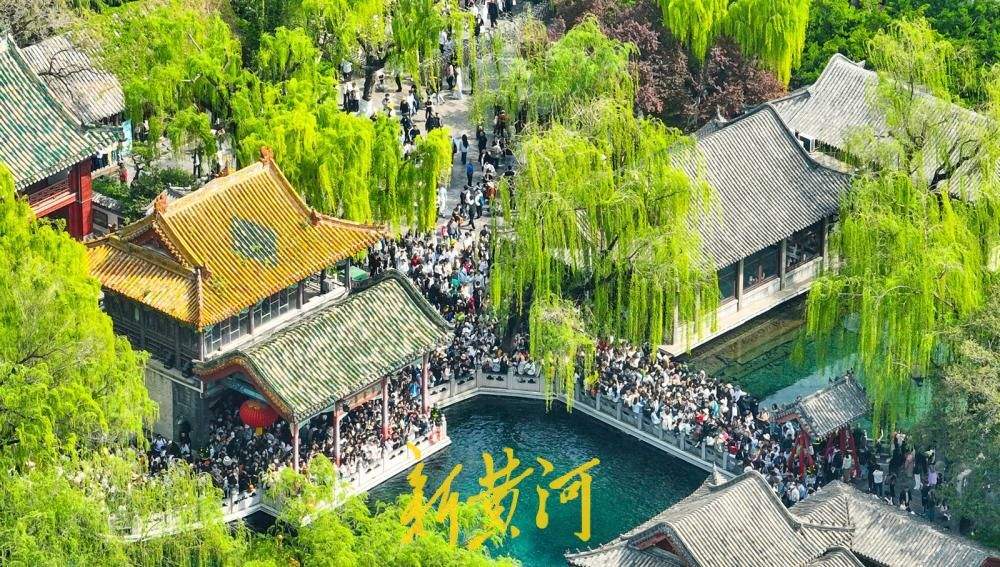 趵突泉持续喷涌23周年影像志：一泓清泉，脉动济南