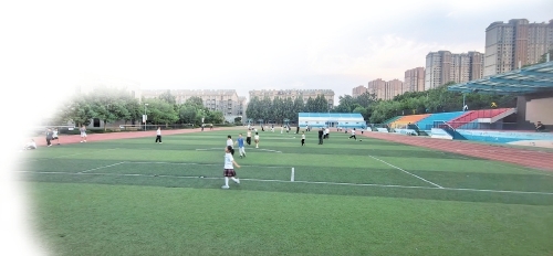 暑期健身有了好去处 济南不少学校运动场面向社会开放