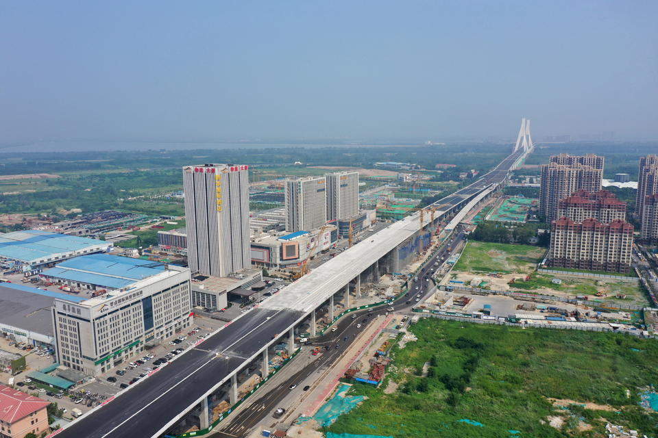 济南黄河大桥复线桥进入收尾冲刺阶段，年底具备通车条件