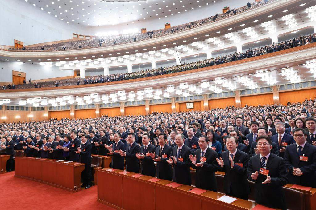 全国政协十四届四次会议在京闭幕
