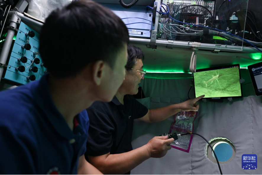 助力深海科考 探秘“蛟龙”号上的新科技