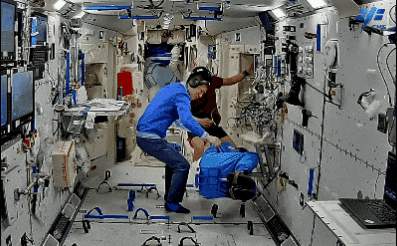 航天员在太空如何量体重 亿点点物理知识和科技手段