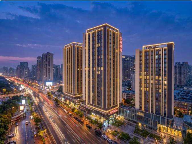 南昌西站旁，你好酒店+中档酒店，如何跑出区域“双冠王”？