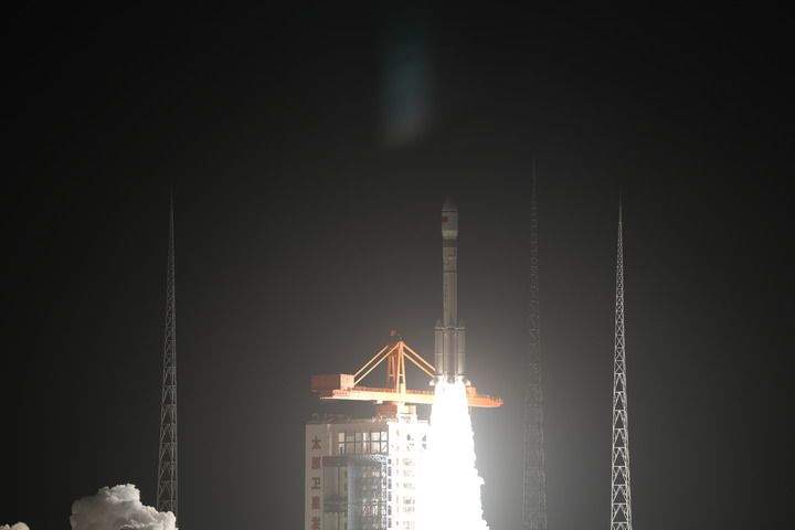 我国成功发射遥感五十号01星 中国航天2026年首次发射开门红