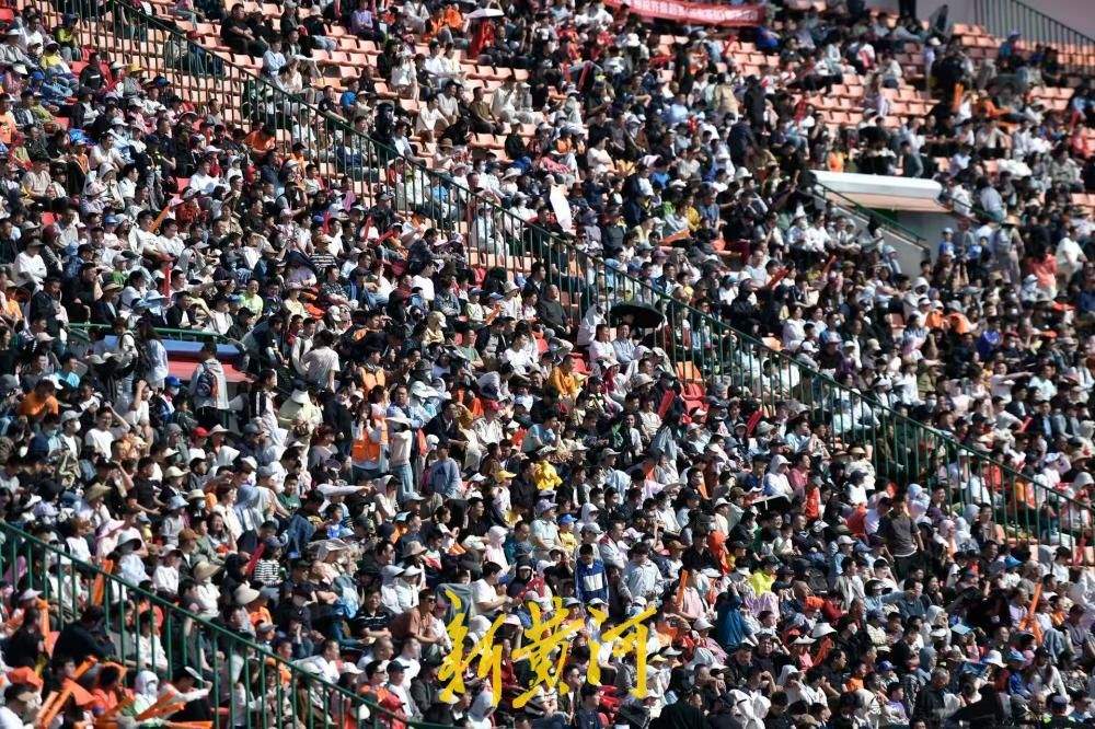 文体旅融合点亮首秀，齐鲁超赛济南队6球大胜济宁队