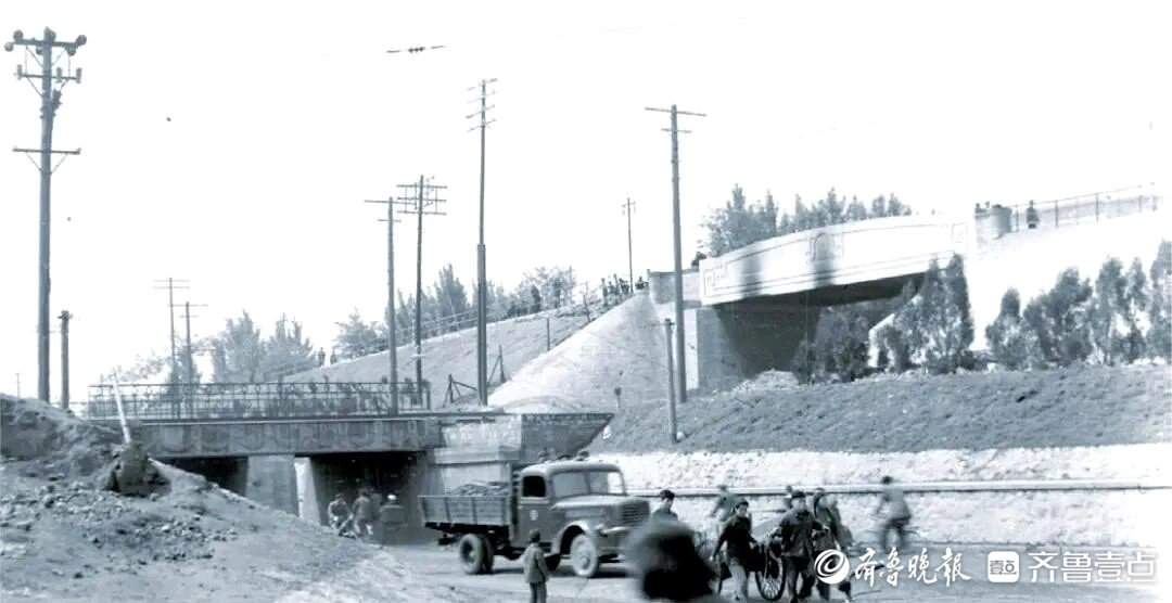 济南百年老天桥维修改造逐步展开施工,桥梁及桥下同步推进