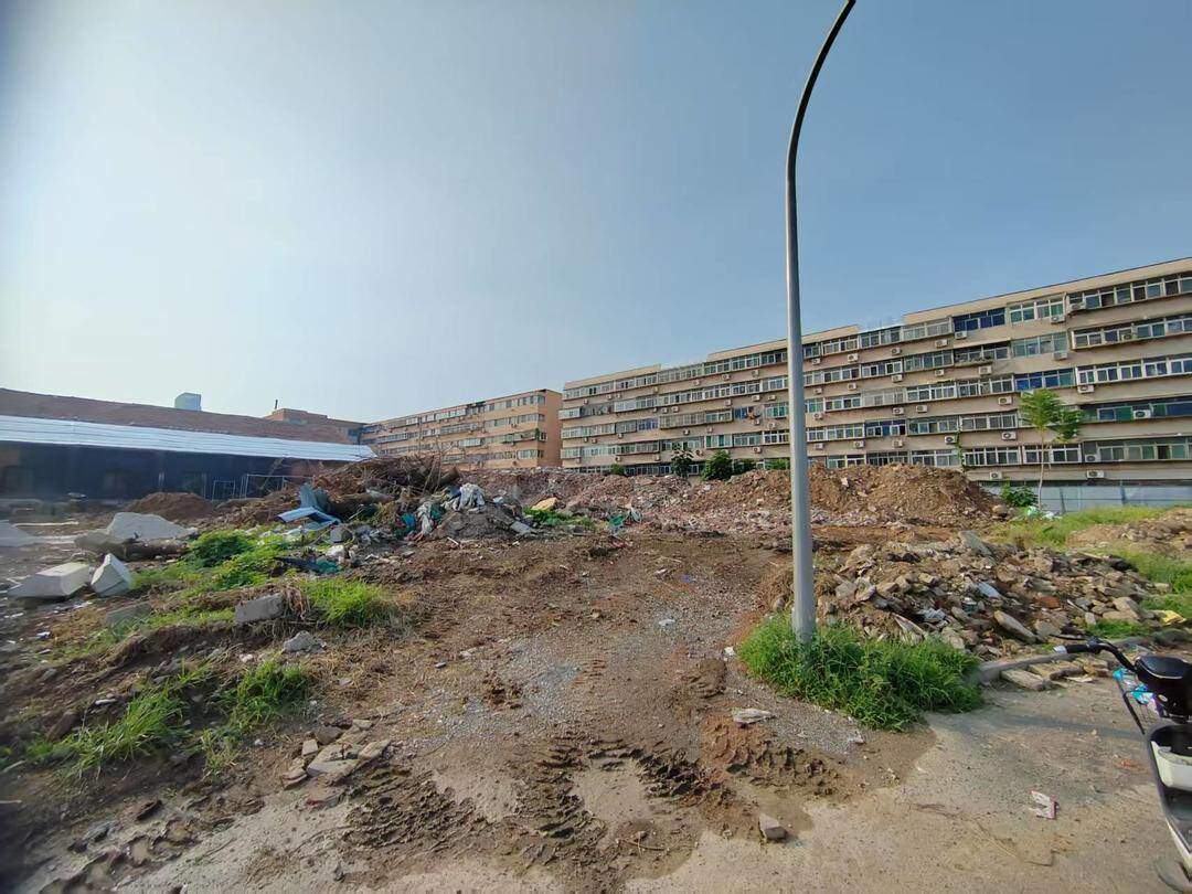 济南市天桥区：盘活城市边角地 “挤”出874个停车位