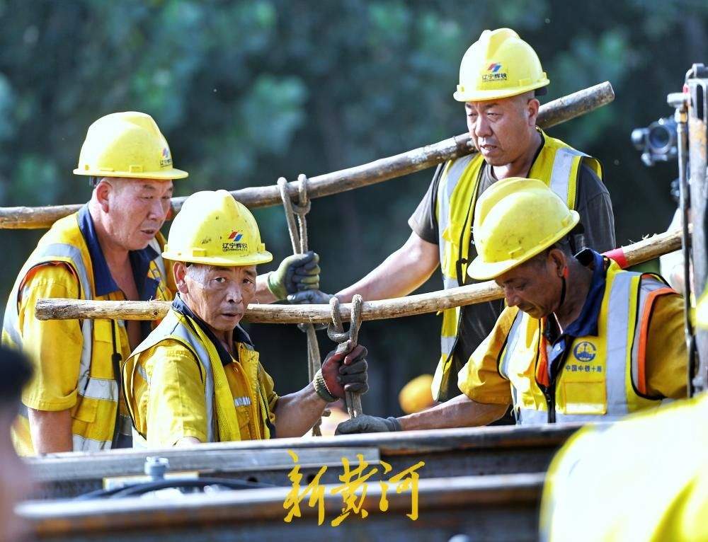 为期5天，泰肥铁路扩能改造启动全线集中封锁施工