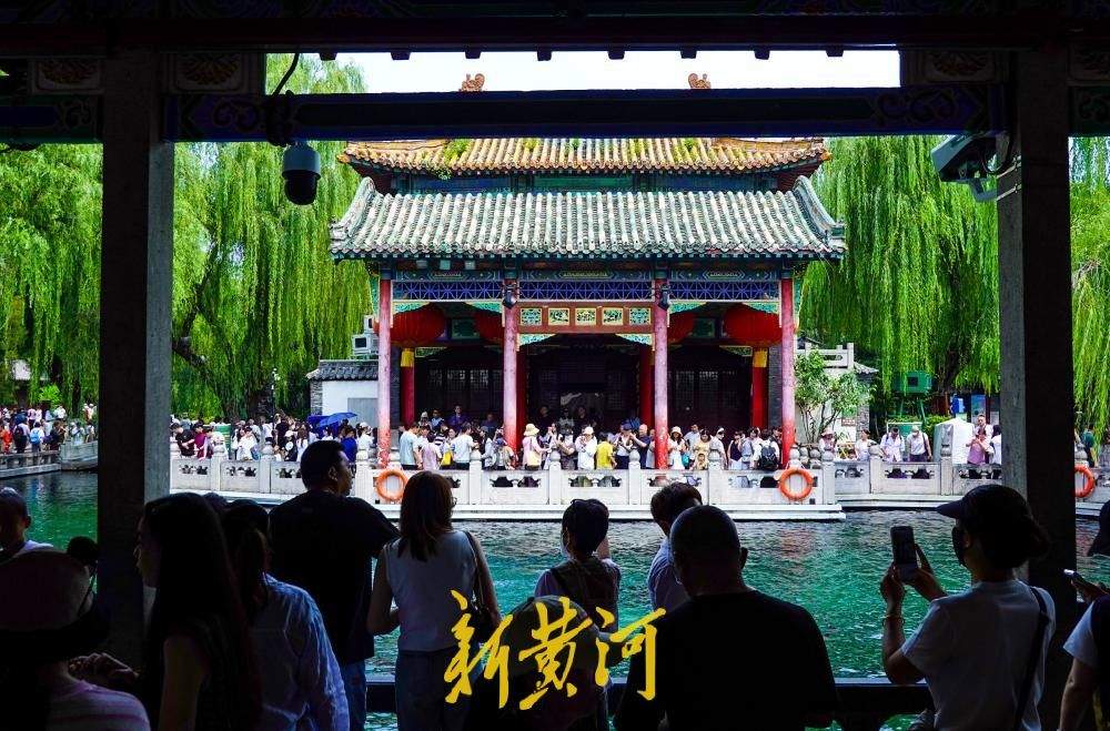 毕业季遇上暑期游 泉城济南旅游市场持续火热
