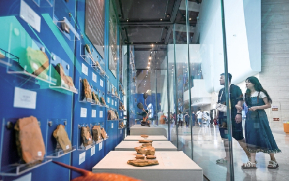 澄江古生物化石亮相国家海洋博物馆