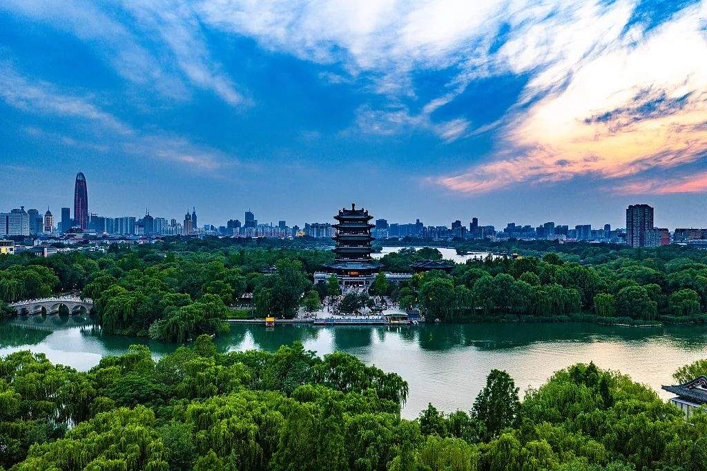 7月30日10:00！2025济南（泉城）马拉松报名通道即将开启