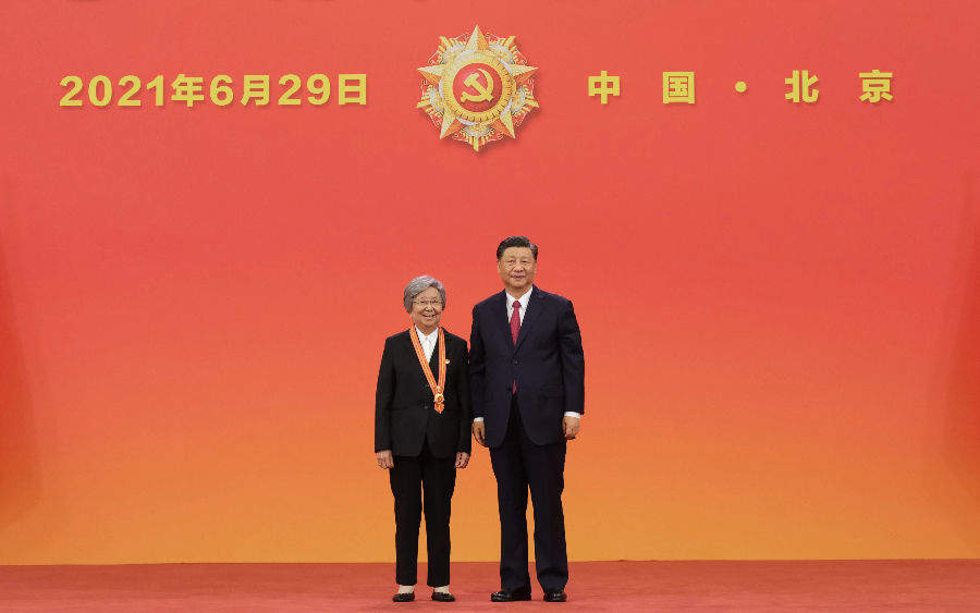 学习进行时｜习近平总书记关心致敬老党员的故事