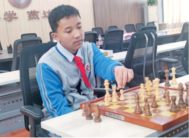 14岁济南学子成为国内最年轻国际象棋国际大师