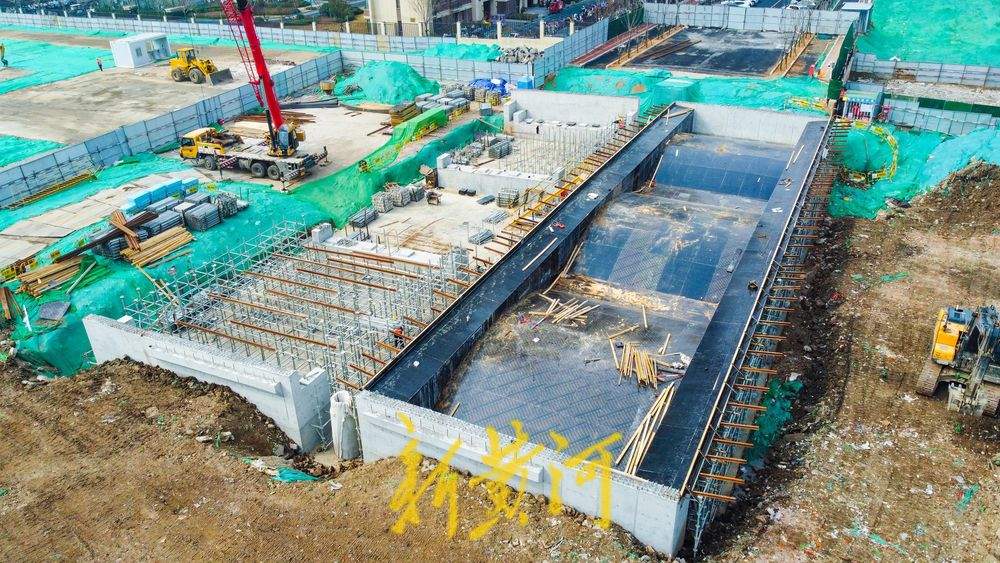 济南北湖片区中泺河第二座跨河桥现雏形