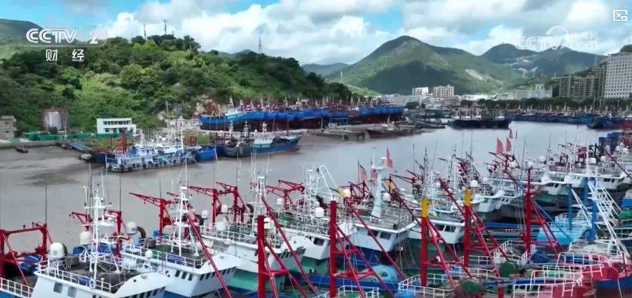 3个月伏季休渔将结束 千余艘渔船等待开渔出海