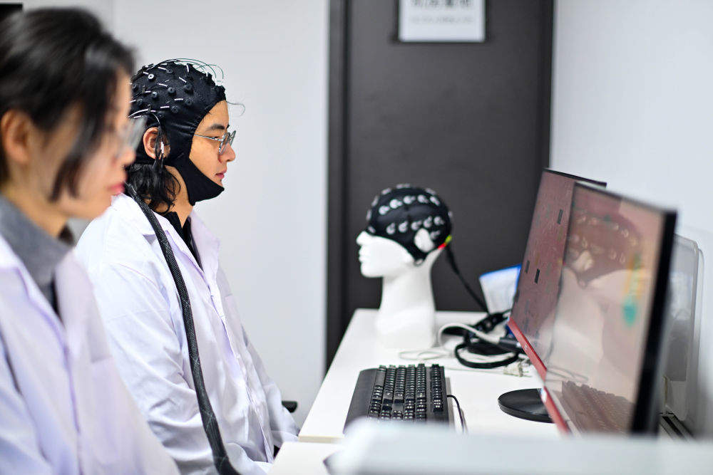 走好中国式现代化关键一程——从全国两会看“十五五”规划新图景